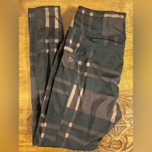 POP Fit Espresso Plaid Leggings